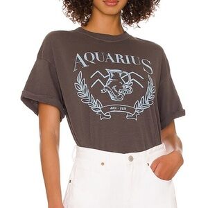 Girl Dangerous Aquarius Collegiate Tee sz M